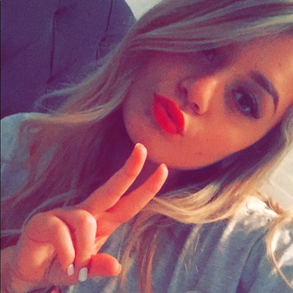 Meet your Posher, Raphaelle